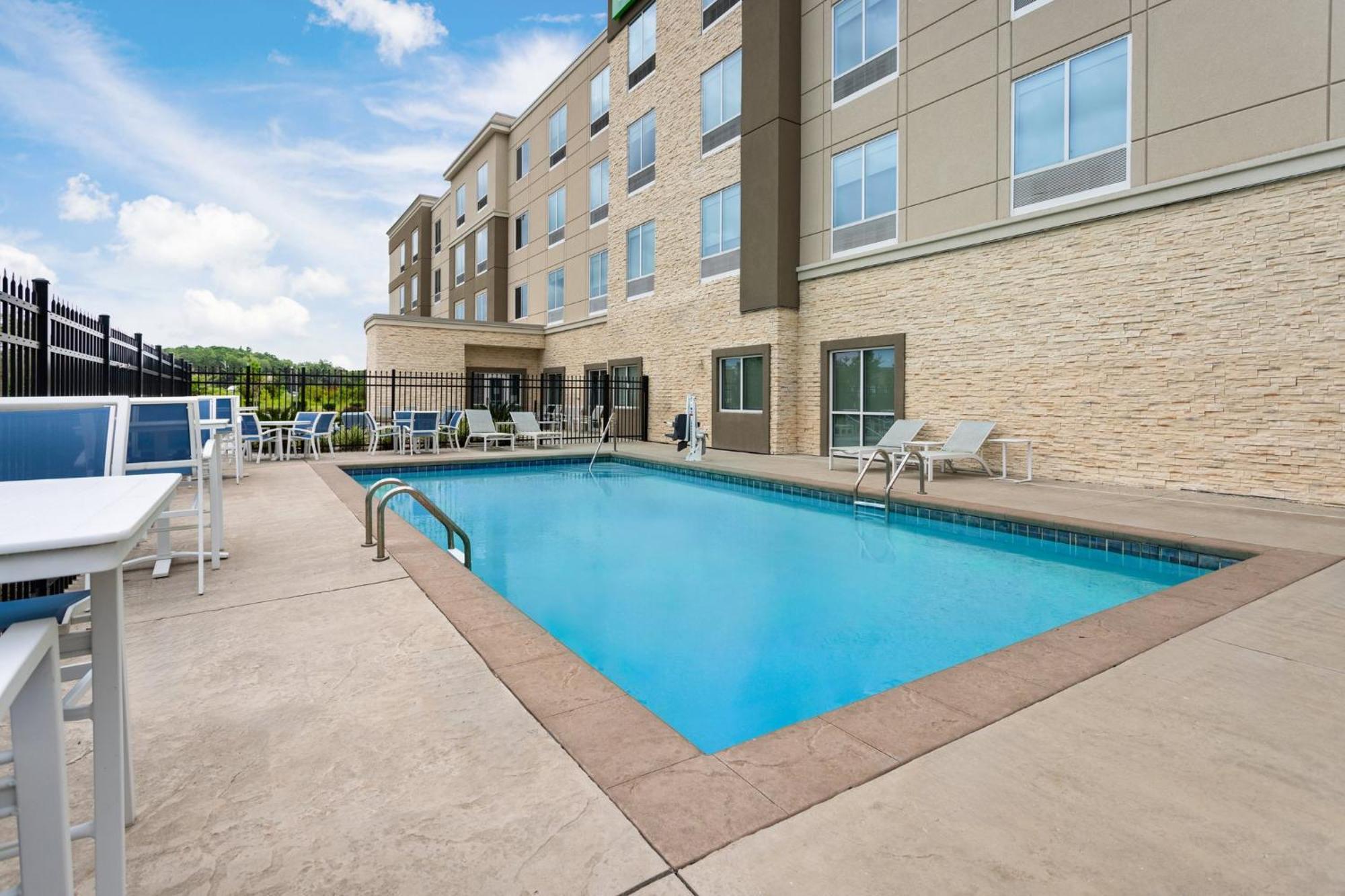 Holiday Inn & Suites - Savannah Airport - Pooler By Ihg Ngoại thất bức ảnh